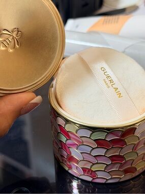 GUERLAIN Decorative Pink, Red, Green and Gold Powder Compact